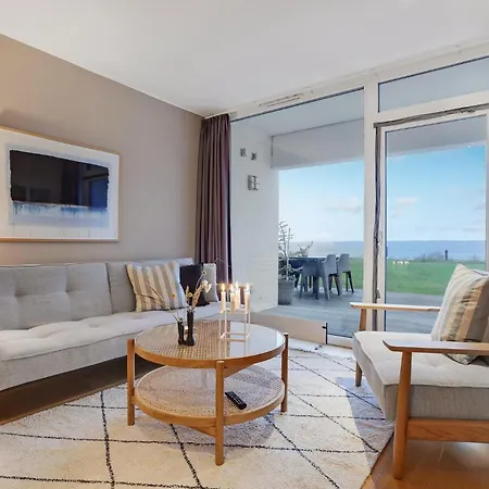 Apartament Amazing In With House Sea View